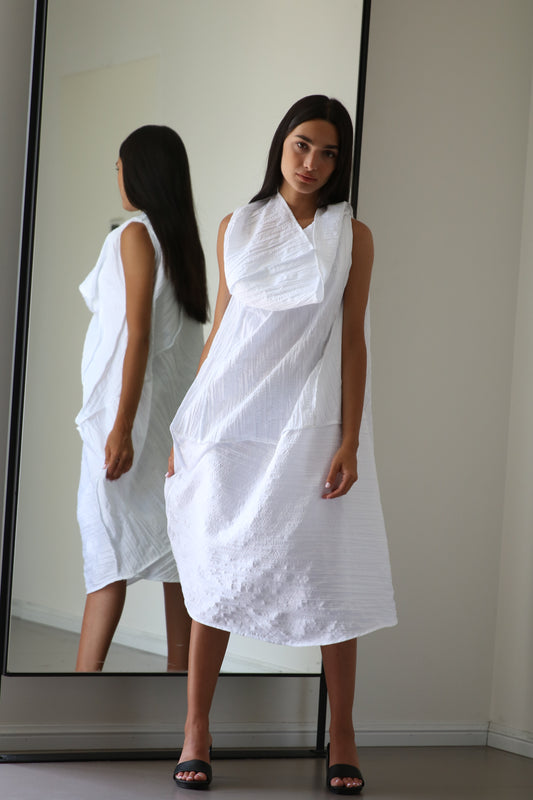 Essence Dress